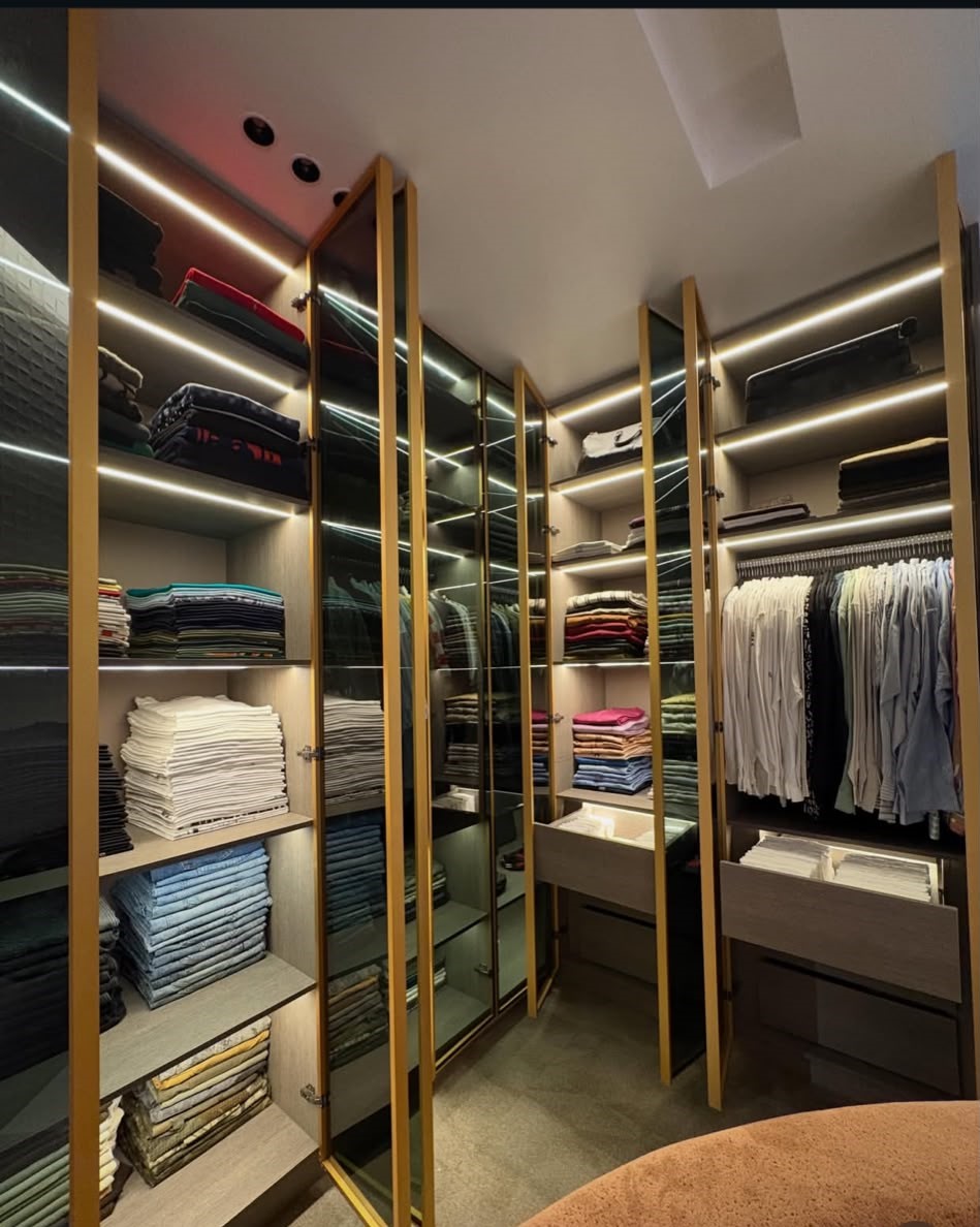 Organised wardrobe and closet